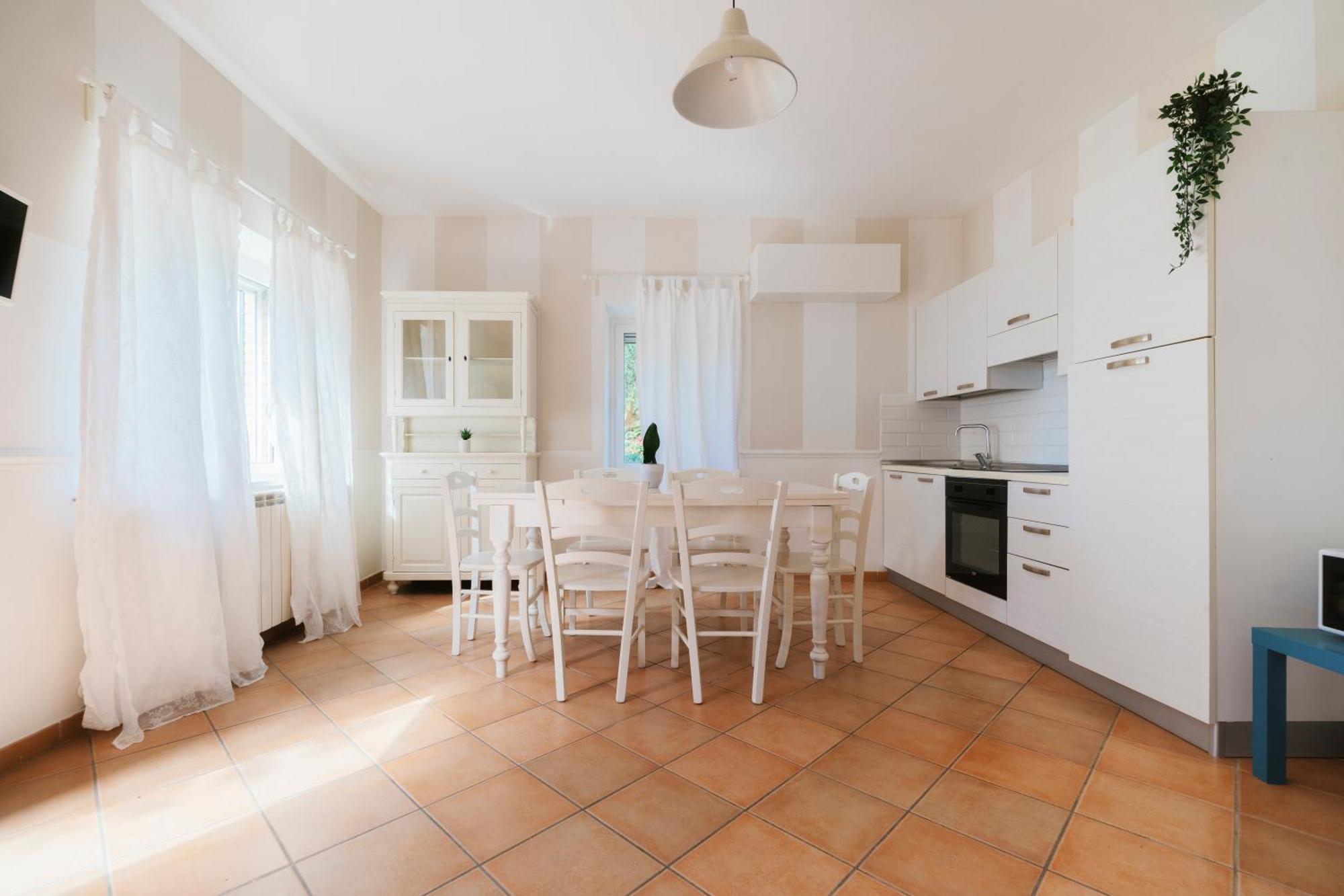 Aparthotel Chiara *