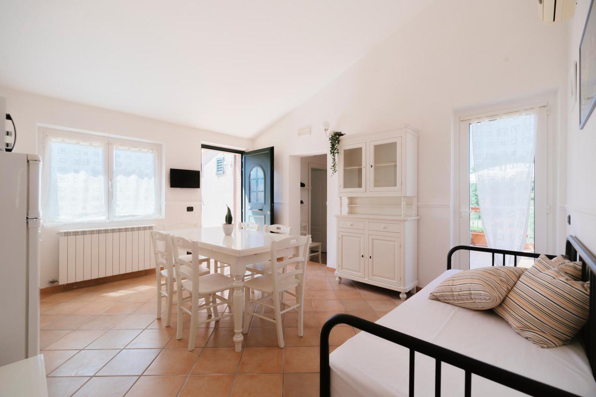 Aparthotel Chiara *