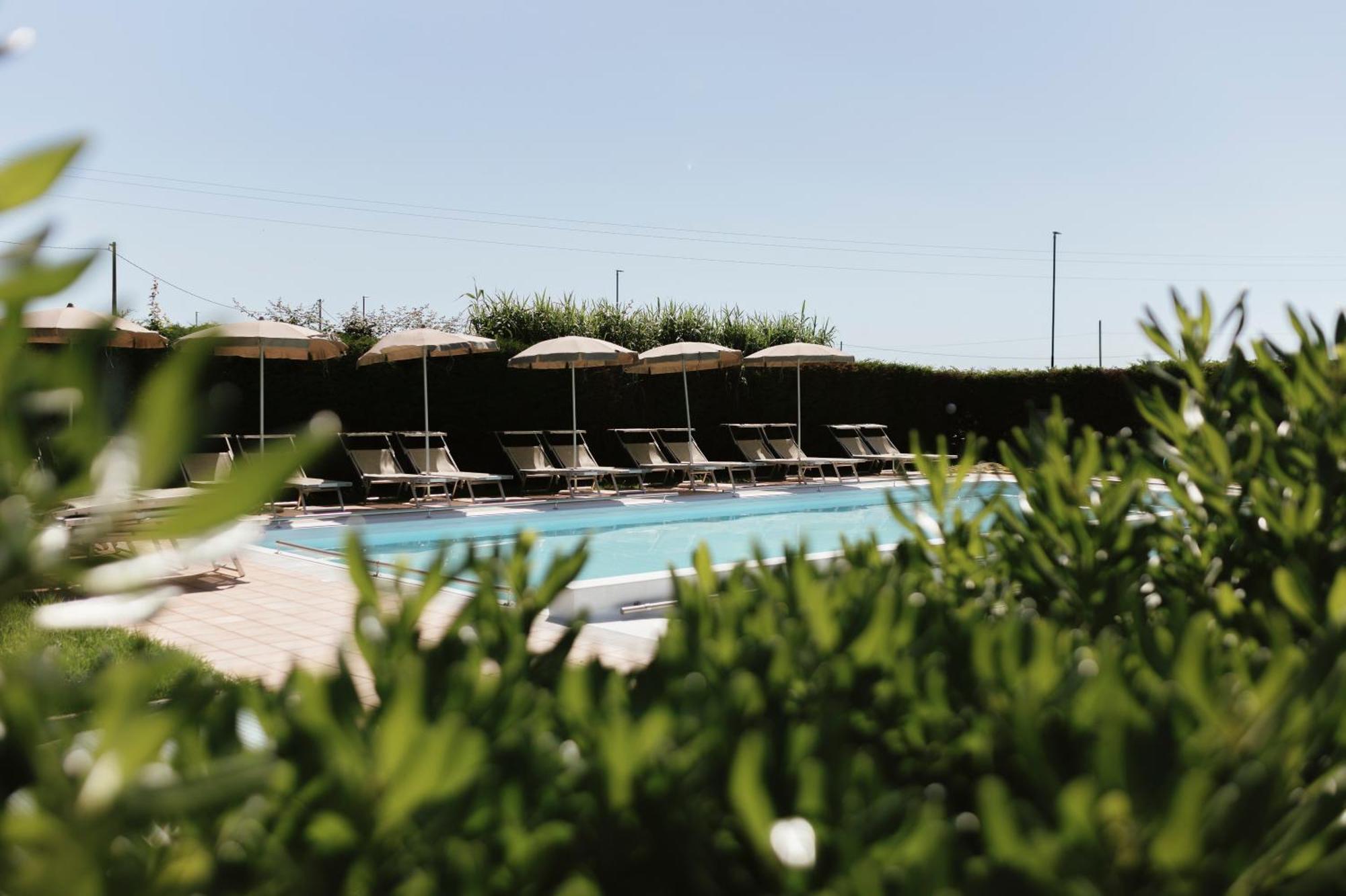 Chiara Aparthotel